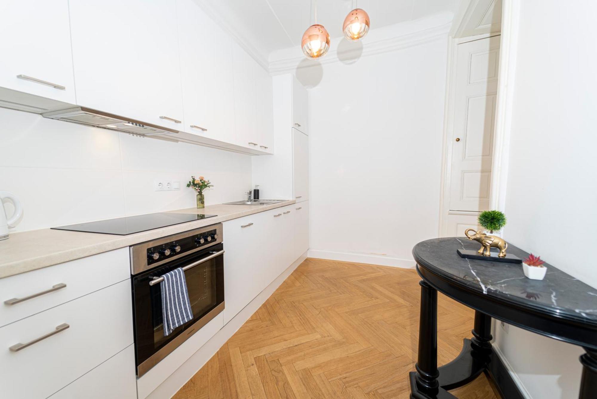 Central Stephansdom Apartment I Netflix I Self Check In Vienna Exterior photo